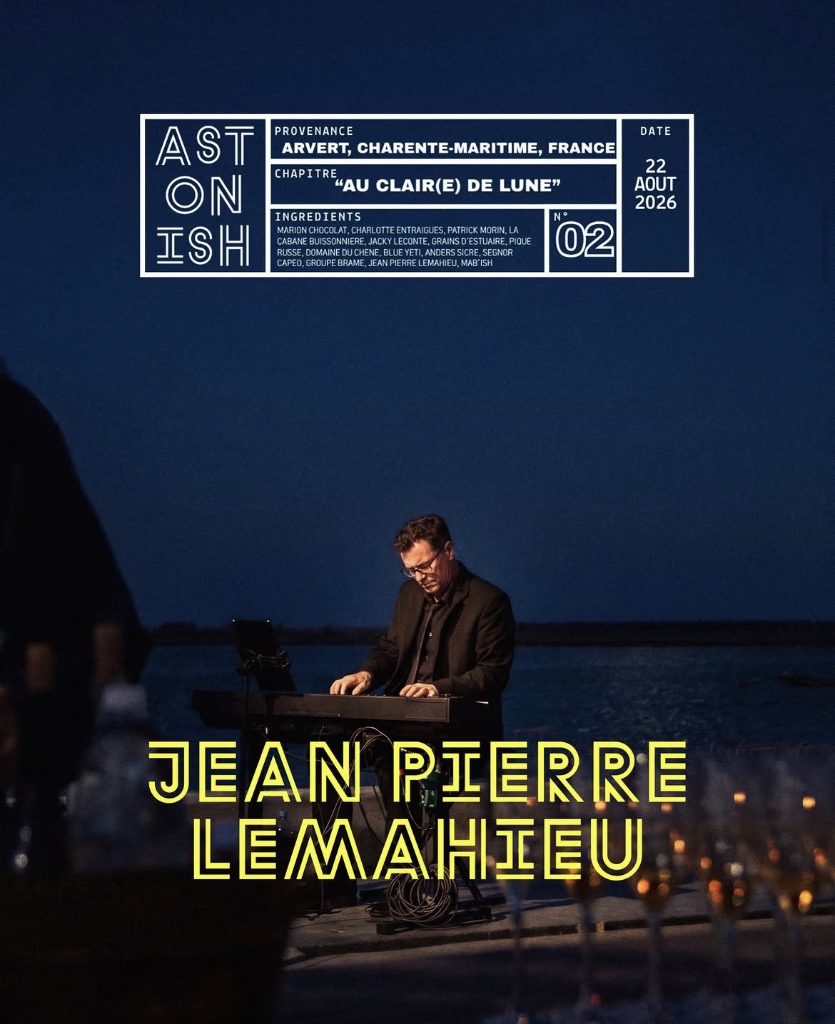 Jean-Pierre Lemahieu au clavier, en concert au crépuscule sur l'estuaire